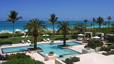 Fly to the Turks and Caicos